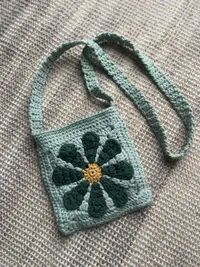 The Meadow crossbody, full view