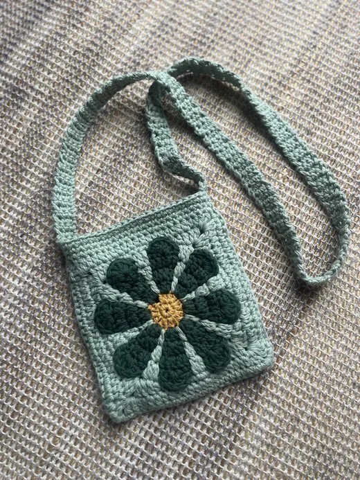 The Meadow crossbody, full view