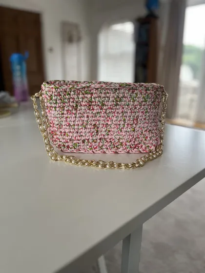The Pearl bag, flecked pink and green, pearl chain