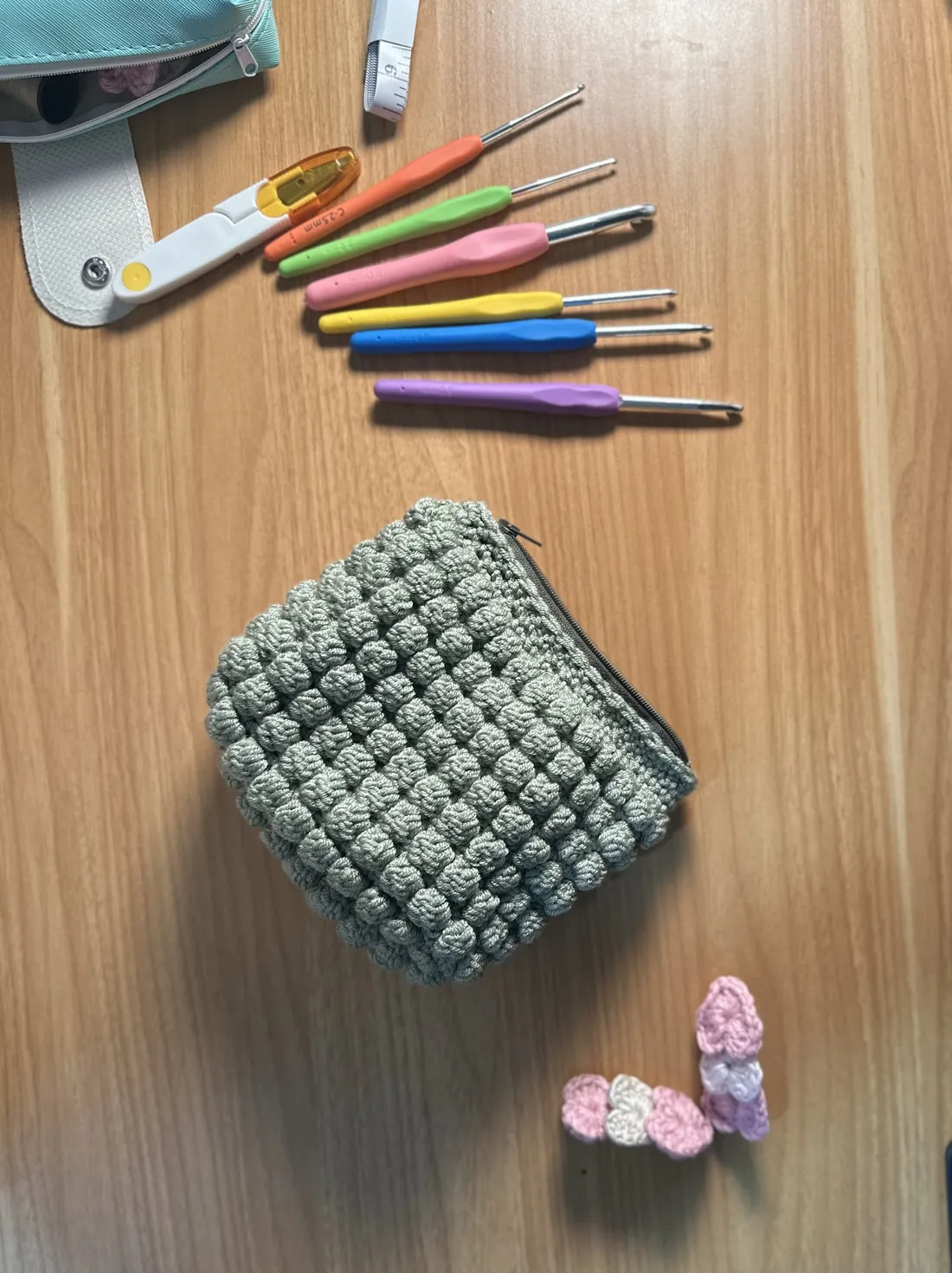 The Sage pouch
